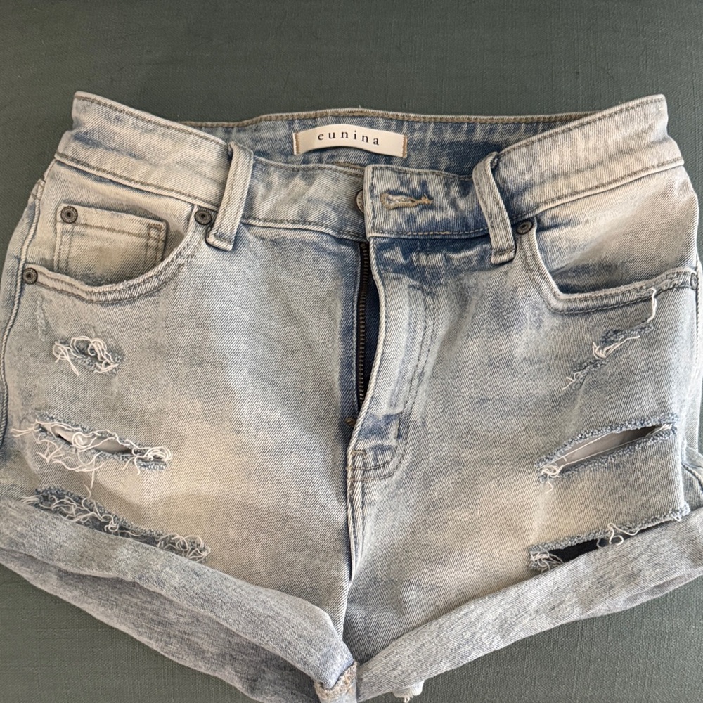 Distressed Denim Eunina boutique jeans